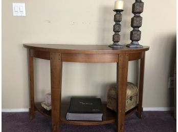 LOT OF 2 TABLES- 1 ROUND END TABLE- 1 SEMI CIRCLE CONSOLE TABLE-LR3