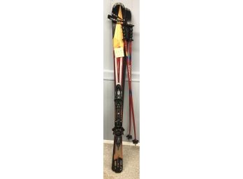 PAIR OF ATOMIC SKIS WITH ROSSIGNOL POLES-B37