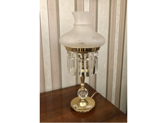 (X34) ANTIQUE LAMP WITH ORIGINAL FROSTED GLASS SHADES & PRISMS - ONE PRISM BROKEN - HAS REPLACEMENT -19' TALL