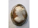 (GGD) VINTAGE 14KT GOLD AND CAMEO PIN MEASURES APPROX. 1 INCH X 3/4 INCH-WEIGHS 3.3 DWT