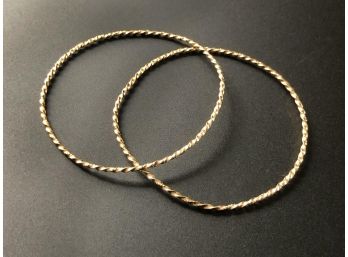 (GGC) SALE IS FOR 2 14KT GOLD BANGLE BRACELETS-TOTAL WEIGHT APPROX. 5.2 DWT