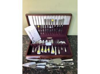(D-5) LUNT STERLING FLATWARE SET -'EARLY AMERICAN' PATTERN -74 PIECES IN TOTAL