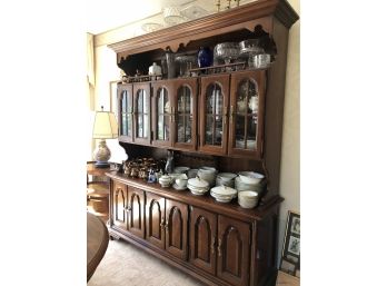 (D-6) VINTAGE THOMASVILLE GLAZED CHERRY CHINA CABINET - 66' WIDE BY 18' DEEP BY 80' HIGH
