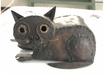 (D19) VINTAGE METAL MODERNIST SCULPTURE SEATED CAT WITH WHISKERS