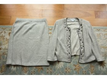 (C10) VINTAGE ST.JOHN COLLECTION-TAN AND BROWN-KNIT WOMANS JACKET AND SKIRT JKT & PANTS SIZE 14 SET-PRE OWNED