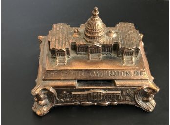 (E63) VINTAGE METAL COIN BANK-'THE CAPITOL WASHINGTON, DC' MEASURES APPROX. 4 1/2 X 3 1/2 X 3 INCHES