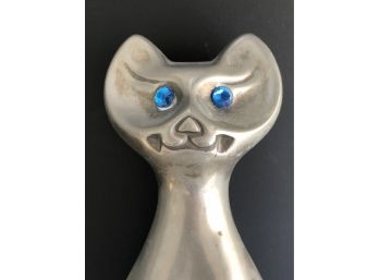 (E65) VINTAGE FELINE COIN BANK-METAL-BLUE STONE EYES-CAT BANK - NO KEY-APPROX.5 1/2 INCHES TALL