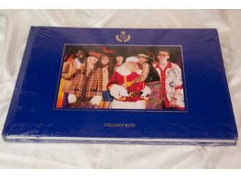 (C8) GUCCI 2019 HOLIDAY HARDCOVER COFFEE TABLE DECOR-WRAPPED NEVER OPENED 11 1/2'L  X 8'W