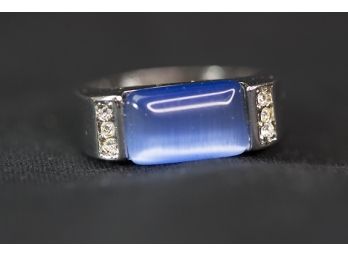 (A18) SILVER TONED RING W/BLUE CHALCEDONY  STONE AND CYSTAL CHIPS-SIZE 8