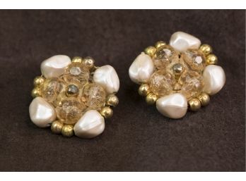 (A25) VINTAGE COSTUME CLIP ON EARRINGS-GOLD TONE, FAUX PEARLS AND BEADS-APPROX 1' AROUND