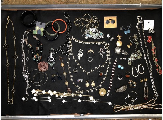 (J-8) LOT OF VINTAGE COSTUME JEWELRY - APPROX. 50 PIECES - BANGLES,  BRACELETS, NECKLACES