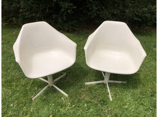 PAIR OF MCM MOLDED PLASTIC ARMCHAIRS - BURKE? TULIP STYLE - STEEL LEGS - 32' HIGH BY 19' WIDE BY 14' DEEP