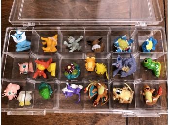 (A-24) VINTAGE LOT OF 20  MINI POKEMON ACTION FIGURES - 1' -1.5' TALL