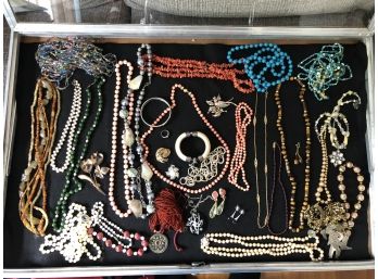 (J38) LOT OF VINTAGE COSTUME JEWELRY-APPROX. 30 PIECES-MOSTLY NECKLACES, BRACELET'S , RINGS & PINS