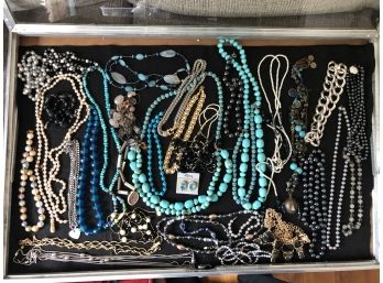 (J39) LOT OF VINTAGE COSTUME JEWELRY-APPROX. 30 PIECES-MOSTLY NECKLACES, BRACELET'S & EARRINGS