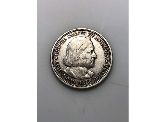 (D41) 1893 US COIN COLUMBIAN EXPOSITION SILVER HALF DOLLAR-RARE