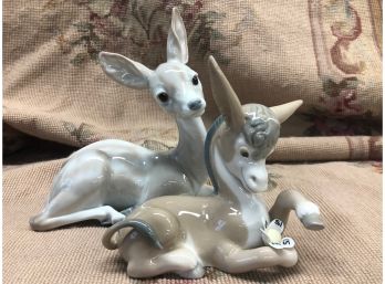 LOT OF TWO LLADRO FIGURINES - DONKEY WITH 'SI  - NO' FLOWER & DEER - 7' - PERFECT