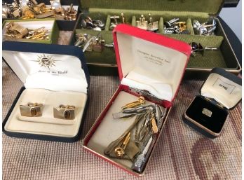 HUGE LOT OF MENS CUFFLINKS, TIE CLIPS AND STUDS