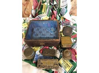 LOT OF 6 ANTIQUE BOXES AND INKWELLS.