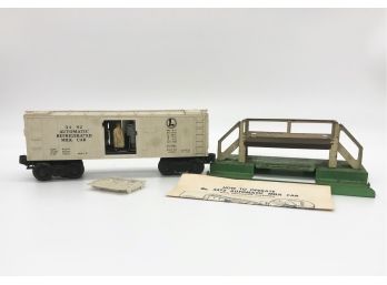 A-62- LIONEL NO. 3482 - AUTOMATIC REFRIGERATED MILK CAR - WITH BOX - 8.5'