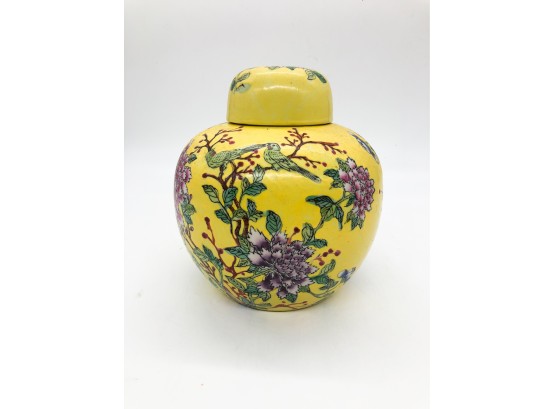 2A-78- VINTAGE BRIGHT YELLOW COVERED GINGER JAR - JAPANESE PORCELAIN WARE - 8'