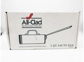 (2A142) ALL CLAD 2 QUART SAUTE PAN WITH LID-NEW IN BOX