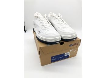 (2A137) 1 PAIR OF REEBOCK WHITE TENNIS SNEAKER-SIZE 11/12-NEW IN BOX