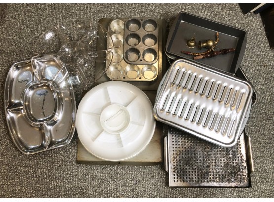 MISC LOT OF KITCHEN ITEMS-C23