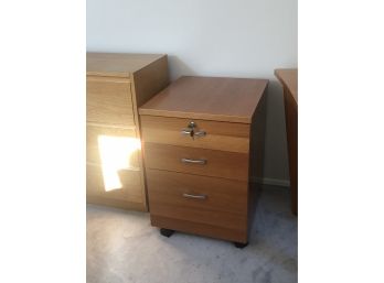 SOLID OAK FILING CABINET - 22' BY 18' BY 26' HIGH