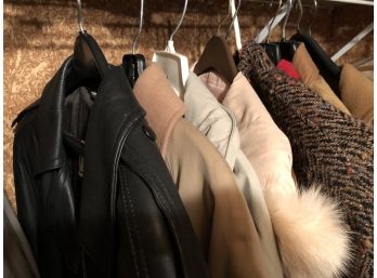 BIG  LOT OF 10 VINTAGE COATS - LEATHER, CASHMERE, WOOL - MIXED SIZES M-L (E43)