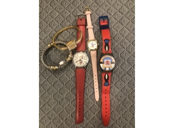 LOT OF 5 VINTAGE FASHION LADIES WATCHES -BRADLEY SWISS MINNIE MOUSE, LORUS MICKEY MOUSE, SWATCH  (11)