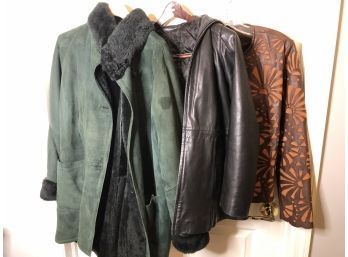 (138) LOT OF 3 COATS-1 BLUE DUCK SIEFDE SIZE M-GALLERY LEATHER S-CHICO LEATHER 0