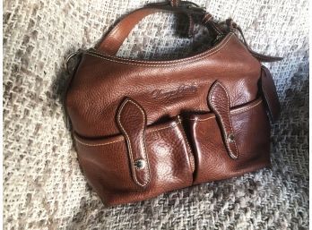 (79) DOONEY AND BOURKE DARK BROWN LEATHER ZIPPERED HANDBAG WITH TWO EXTERIOR POCKETS