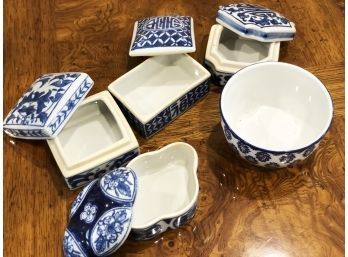 (13) SET OF 5 CERAMIC BLUE AND WHITE PIECES -4 TRINKET DISHES AND 1 BOWL