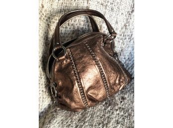(96) B. MAKOWSKY BRONZE COLOR LEATHER -DOUBLE STRAP AND ZIPPERED HANDBAG