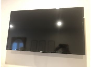 (51) SAMSUNG 40 INCH TV WITH REMOTE