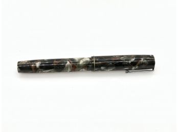 (98) VINTAGE WATERMAN IDEAL GREEN AND BROWN MARBLED FOUNTAIN PEN