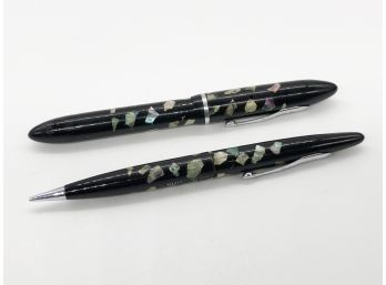 (31) VINTAGE SET SHEAFFERS MOP OPALESCENT FOUNTAIN PEN AND PENCIL SET - 'JOHN DORSEY' PRINTED