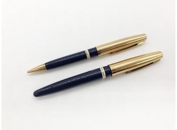(23) VINTAGE EVERSHARP FOUNTAIN PEN AND PENCIL SET IN ORIG. LEATHER CASE - 14KT GOLD NIB - BLUE & GOLD