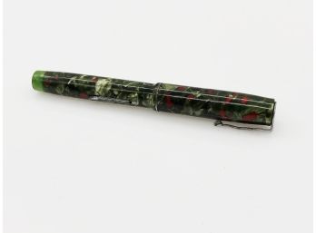 (101) VINTAGE WATERMAN IDEAL GREEN AND RED MARBLED FOUNTAIN PEN