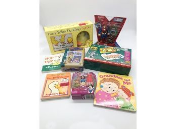 (23) LOT OF EIGHT SEALED KID'S TOYS - Snow White, FISHER PRICE, BOOKS, CARDS, ZIP POCKET LEARNING PALMTOP