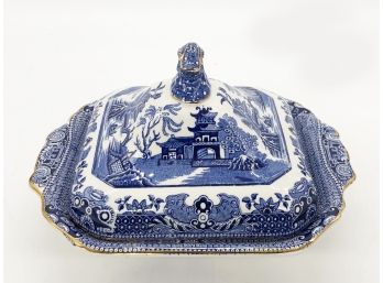 (69) BURLEIGH WARE, ENGLAND - BLUE WILLOW COVERED TUREEN WITH GOLD DECORATION - 10' BY 6'
