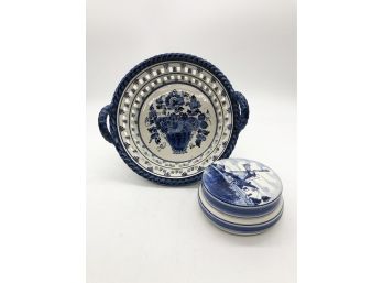 (42B) LOT OF TWO 'DELFT, HOLLAND' BLUE & WHITE PIECES - COVERED TRINKET BOX, 5' & PIERCED BOWL 10'