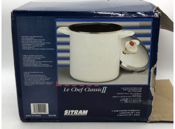 (52) 'LE CHEF, CLASSIC' FRANCE - 11 QUART STOCK POT WITH COVER - SITRAM, FRANCE - NEW IN BOX