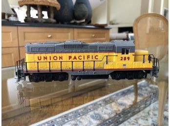 (T18) WALTHERS MODEL TRAIN ENGINE-UNION PACIFIC-#289-HO SCALE-UNTESTED