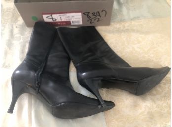 (SH13) COLE HAAN CAMEL CALF BLACK BOOTS WITH BOX - SIZE 8