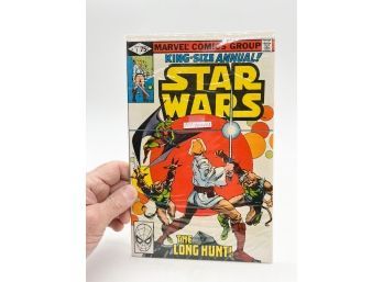 (137) VINTAGE 'STAR WARS' COMIC BOOK-1979 ARRIVAL #1