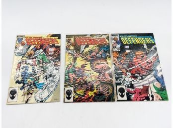 (151) LOT OF 3 VINTAGE 'THE NEW DEFENDERS' COMIC BOOKS-DATED 1984 #'S123 AND 138 AND 1985 #139