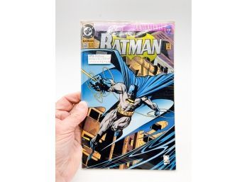 (109) VINTAGE 'BATMAN' COMIC BOOK 1993 #500 FOIL DIE CUT COVER AND 2 POST CARDS