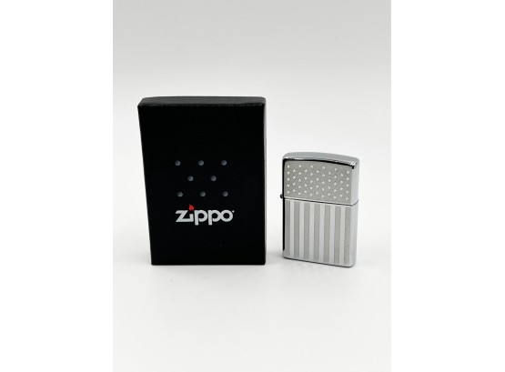 (138) VINTAGE 2003 'ZIPPO' LIGHTER-ENGRAVED WITH THE STARS AND STRIPES-IN BOX-LOOKS LIKE ITS NEVER BEEN USED